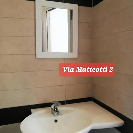 Via Matteotti & Via Carracci Apartment Bologna